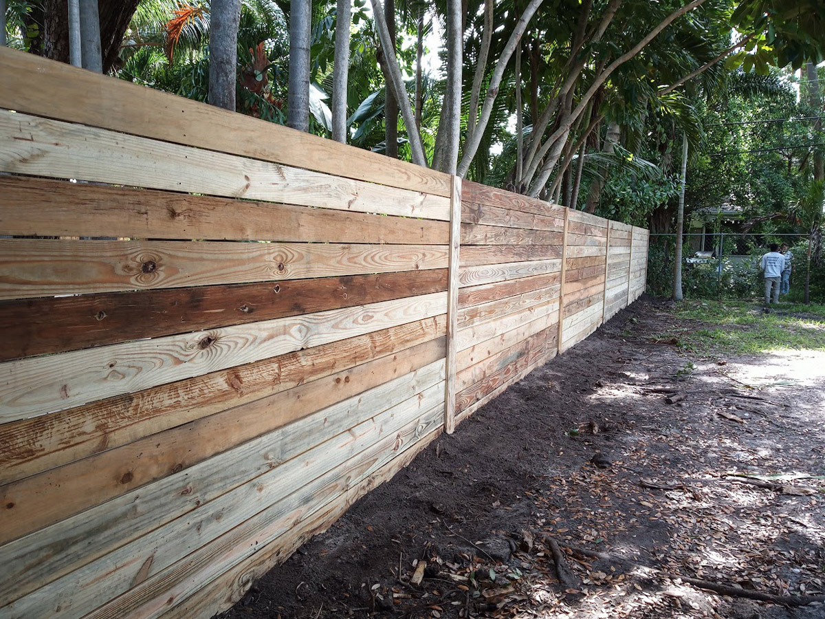 Installation of the Horizontal Wooden Fence, in Broward